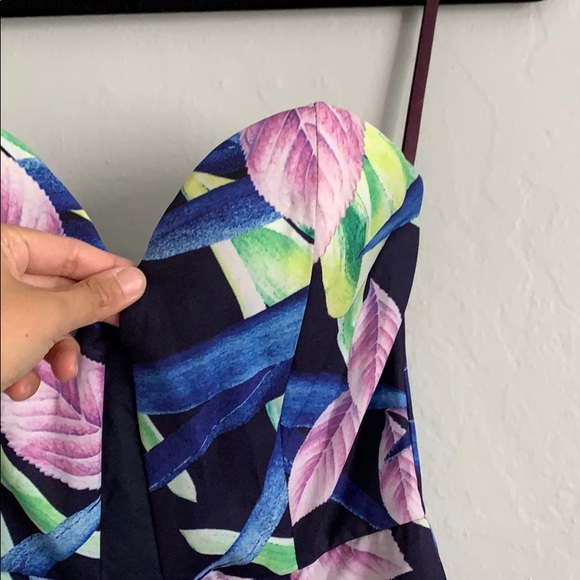 Tropical Sweetheart Dress - Picture 2 of 4